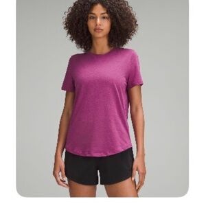 lululemon athletica Love Crewneck T- Shirt in Heathered Magenta Purple-Size 6